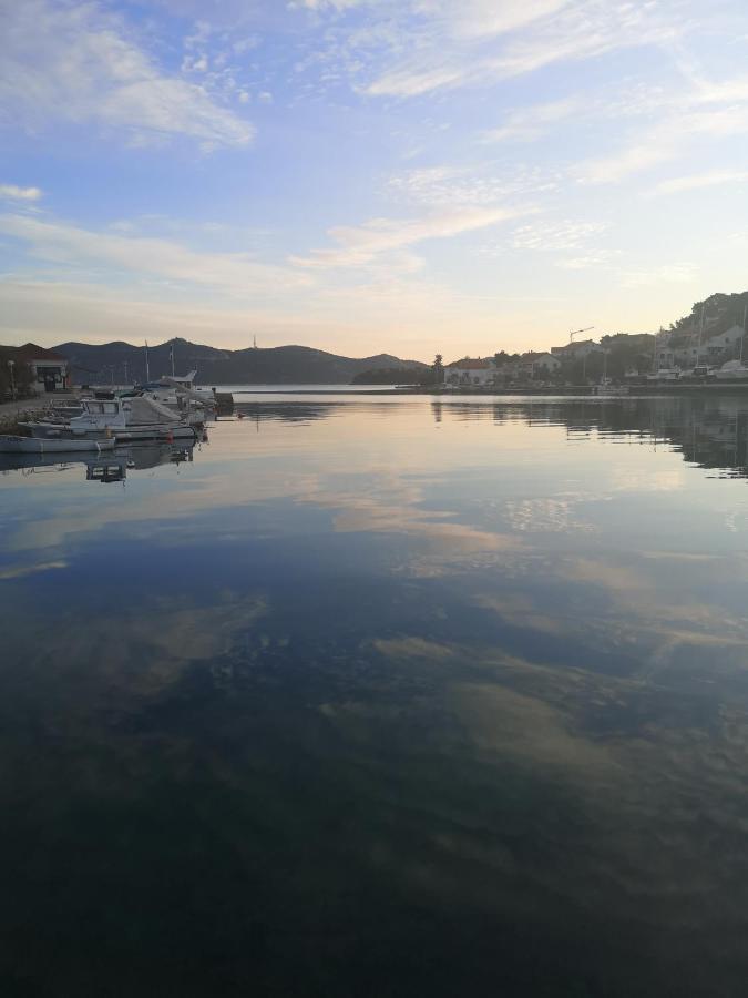 Casa Segota Hotell Veli Iž Exteriör bild